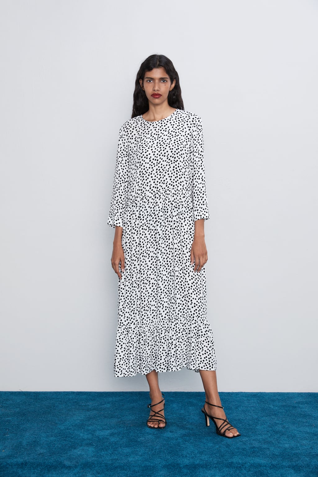 tendenze moda polka dot midi dress Zara - Shoppics.com